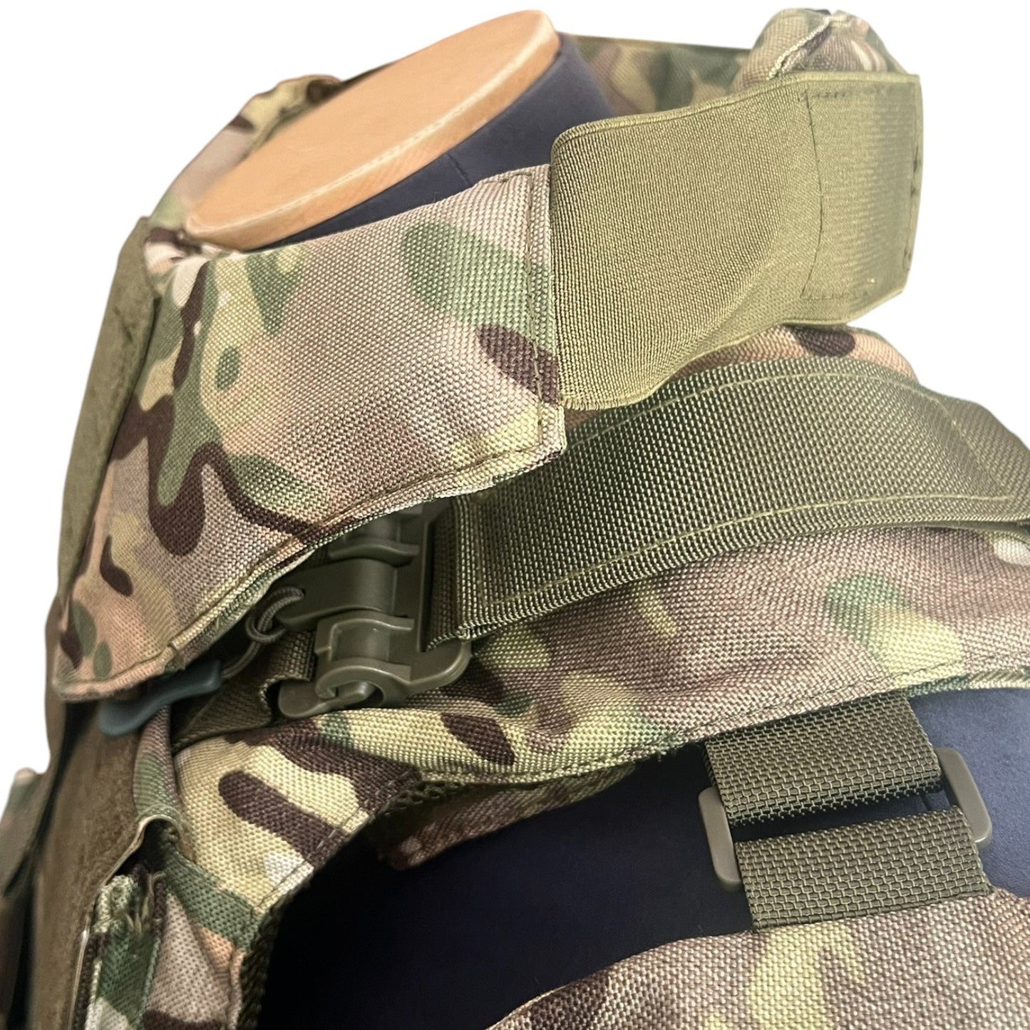 CHALECO TACTICO COMPLETO CAMUFLAJE CON 10 PLACAS NIVEL IIIA