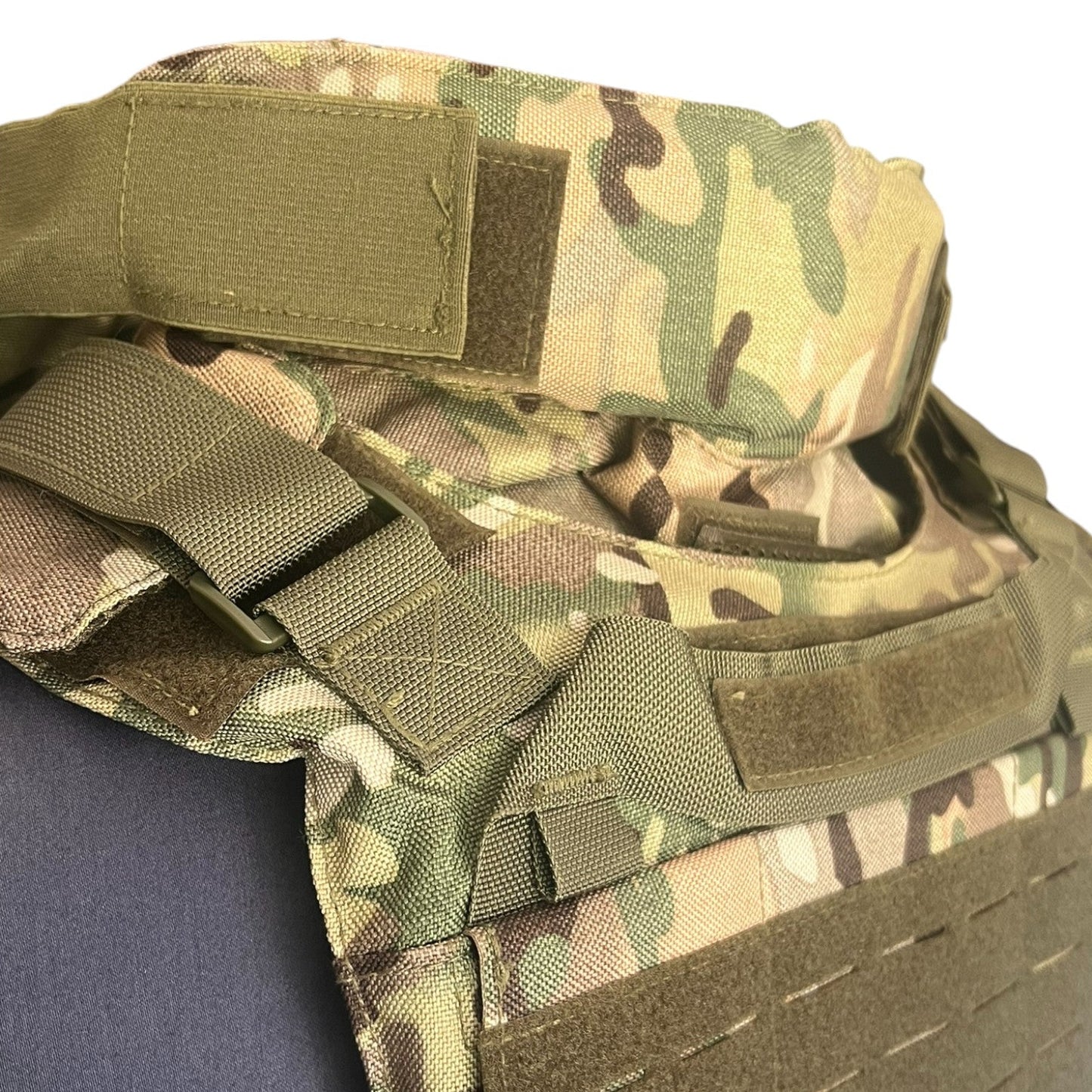 CHALECO TACTICO COMPLETO CAMUFLAJE CON 10 PLACAS NIVEL IIIA