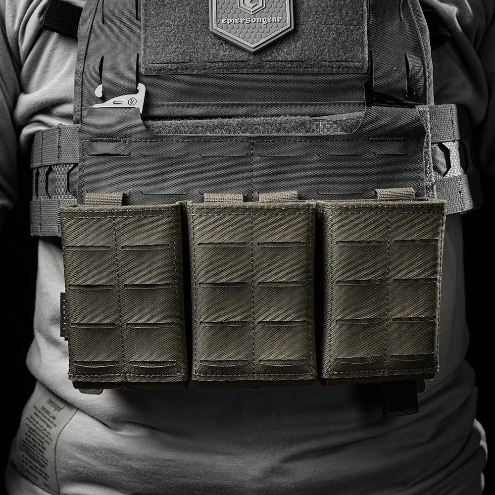 PORTA CARGADOR TRIPLE  MULTICAM 5.56 MM / 7.62 MM EMERSONGEAR EM9770